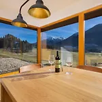Πανσιόν Exklusives Chalet Mit Gletscherblick 4*