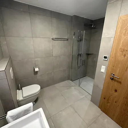 Exklusives Chalet-haus Mit Gletscherblick Vendégház 4*