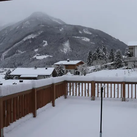 Alpen-chalet Mit Privater Sauna Und Gletscher Panorama בית הארחה Neukirchen am Großvenediger